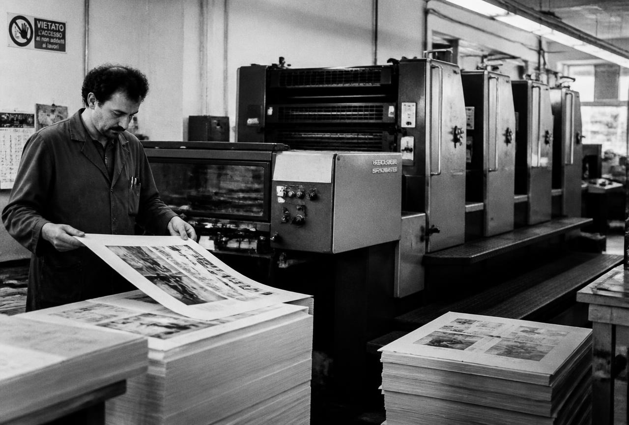 Tipografia offset degli anni Novanta, fotografia in bianco e nero